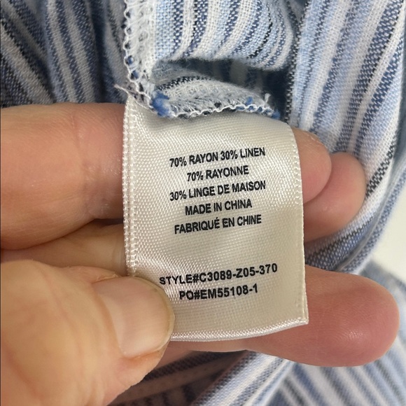 NWOT CLOTH & STONE Linen Blend Raw Hem Cropped Pants Blue Stripe Size Small - Picture 9 of 15